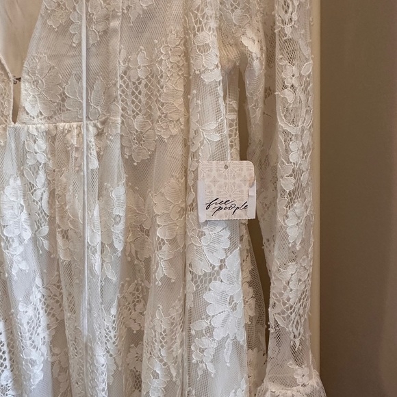 Free People Aurelia Lace Dress NWT size M / fits well for sizes S and M - Picture 3 of 6